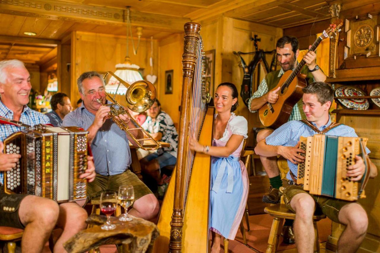 Gasthof Loewen Schruns Ngoại thất bức ảnh